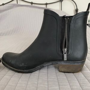 LuckyBrand ankle rain boots